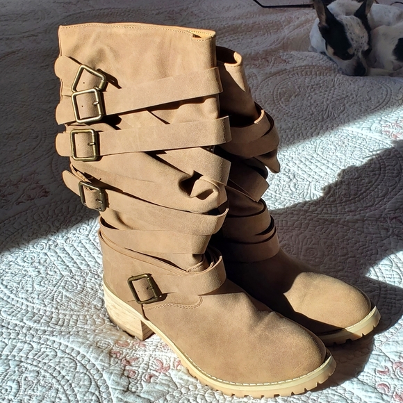Hanah Camel Boots - Picture 3 of 7